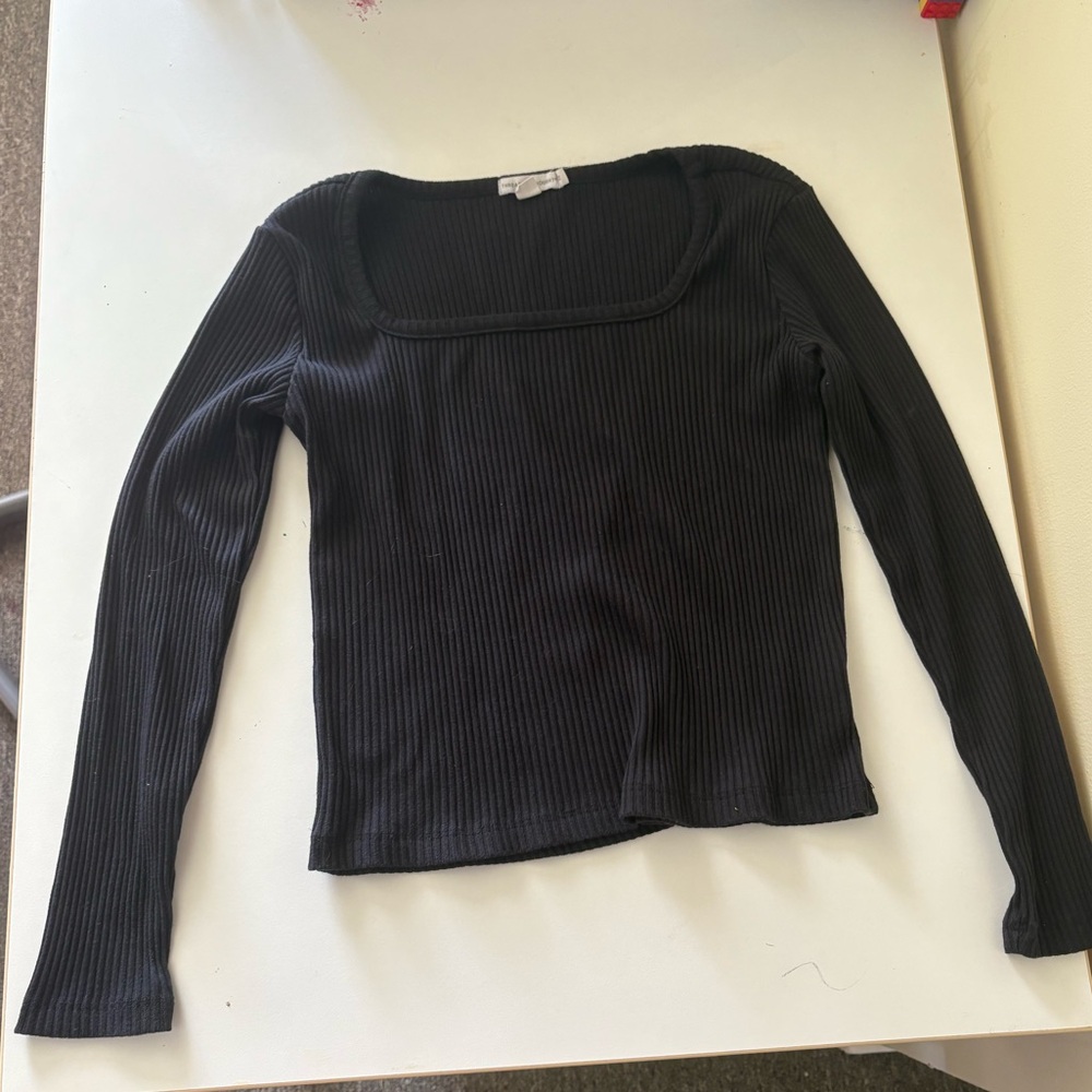 Threads 4 Thought Black Ribbed Long Sleeve Blouse